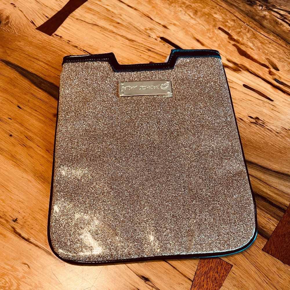 BETSEY JOHNSON Gold Glitter 8x10 Sleeve for tablet/reader